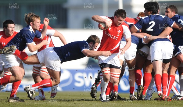 06.03.11 - Wales Under 18 v France Under 18 - Lewis Young of Wales. 