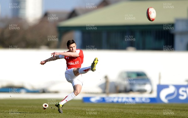 06.03.11 - Wales Under 18 v France Under 18 - Jordan Williams of Wales. 