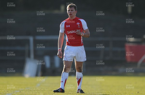 06.03.11 - Wales Under 18 v France Under 18 - Jack Randall of Wales. 