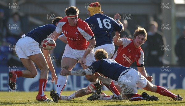 06.03.11 - Wales Under 18 v France Under 18 - Thomas Davies of Wales. 