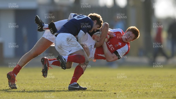 06.03.11 - Wales Under 18 v France Under 18 - Rhys Patchell of Wales. 