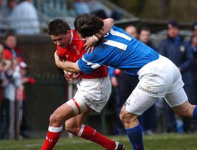 11.03.07 - Under 18 Six Nations Wales u18 v Italy u18 Wales' Rhys Downes is tackled by Frederico Frara 