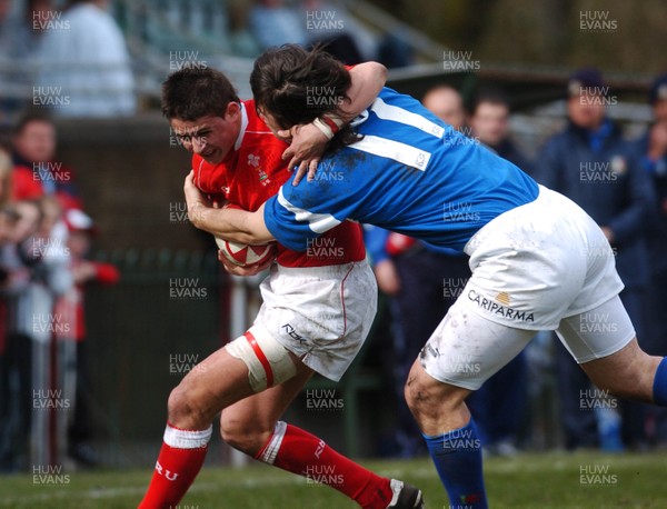 11.03.07 - Under 18 Six Nations Wales u18 v Italy u18 Wales' Rhys Downes is tackled by Frederico Frara 