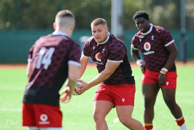 140326 - Wales U18 v Italy U18 - Players of Wales warm up before kick off