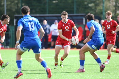140326 - Wales U18 v Italy U18 - Will Adams of Wales looks for the offload