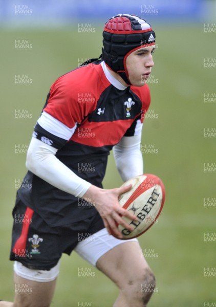 120213 - Wales U18 v Leicester Tigers Academy -   Aled Summerhill of Wales 