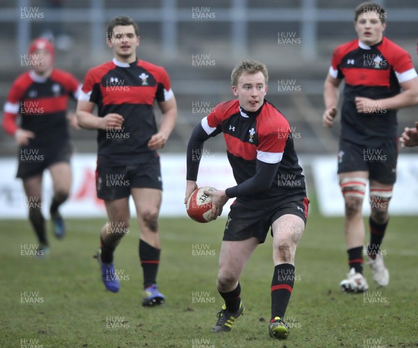 120213 - Wales U18 v Leicester Tigers Academy -   Luke Price of Wales 