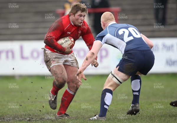 16.03.08 ..  Wales U18 v Scotland U18, Aberavon -  Wales' Rhys Williams takes on Scotlands Jason Hill 
