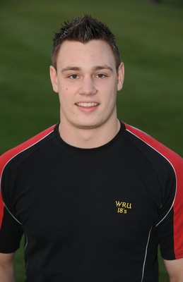 13.02.08 - Wales Under 18s Portraits 2008 - Ieuan Coombes 