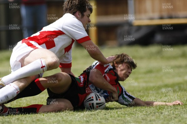 13.06.09 Wales U18's v England Lionhearts U18's The Old Parish, Maesteg -  Alex Webber dives over under pressure from Carien Clement but his try is ruled out for a previous infringement. 