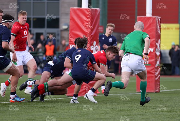 030324 - Wales U18s v Scotland U18s - Friendly - Steffan Emanuel of Wales scores a try