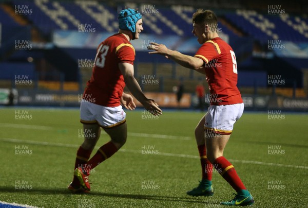 080417 - Wales U18s v Scotland U18s - Under 18 International Series - Tom Hoppe celebrates scoring a try with Aron Hemmings of Wales