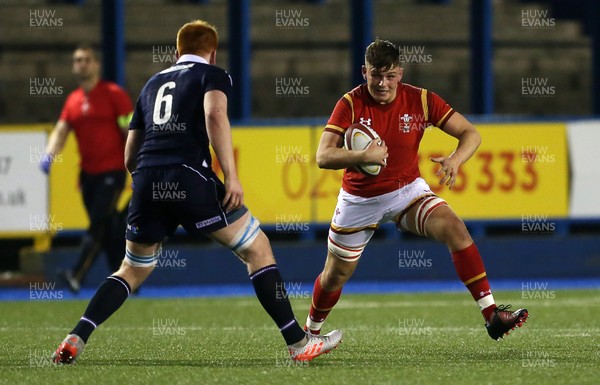 080417 - Wales U18s v Scotland U18s - Under 18 International Series - Lennon Greggains of Wales is challenged by Jack McLean of Scotland