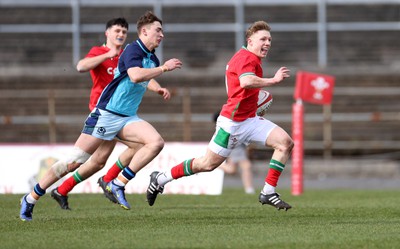 190323 - Wales U18s v Scotland U18s - Friendly - Thomas Bowen of Wales runs in to score a try