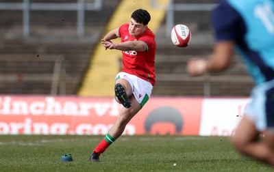 190323 - Wales U18s v Scotland U18s - Friendly - Harri Wilde of Wales kicks the conversion