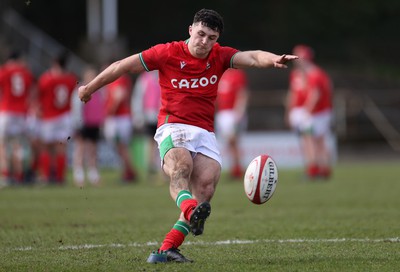 190323 - Wales U18s v Scotland U18s - Friendly - Harri Wilde of Wales converts his own try