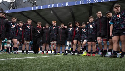 290326 - Wales U19 v Ireland U19 - The Wales U19 team at the end of the match