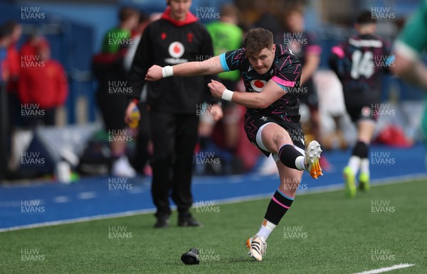 290326 - Wales U19 v Ireland U19 - Steff Jac Jones of Wales kicks a conversion