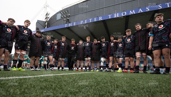290326 - Wales U19 v Ireland U19 - The Wales U19 team at the end of the match