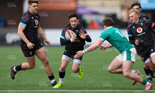 290326 - Wales U19 v Ireland U19 - Noah Morgan of Wales looks to attack