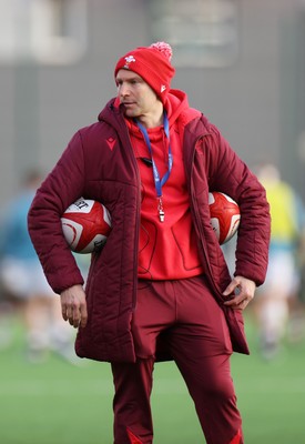 191225 - Wales U19s v England U19s - International Friendly - Wales Head Coach Richard Whiffin