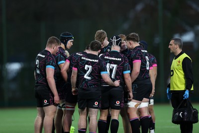 191225 - Wales U19s v England U19s - International Friendly - Wales huddle mid game
