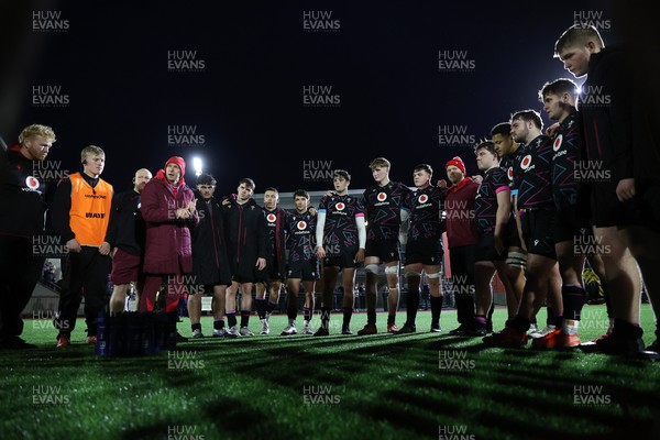 191225 - Wales U19s v England U19s - International Friendly - Wales team huddle at full time