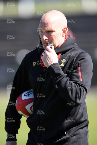 060425 - Wales U19s v Ireland U19s - Richard Whiffin, Wales U19s Head Coach