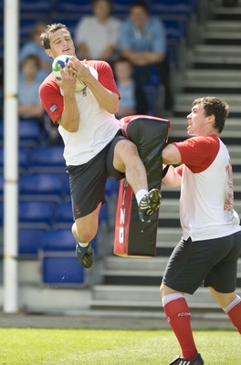 04.06.08 - Wales Under 20 Rugby Training - Daniel Evans in action during training. 