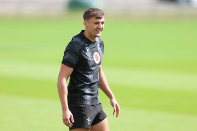 090626 - Wales U20 Rugby Training - Dylan Scott during a training session ahead of the U20 World Cup in Georgia