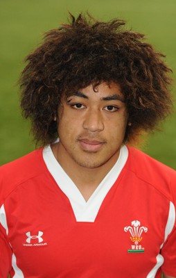 01.02.10 - Wales Rugby Under 20 squad Toby Faletau 