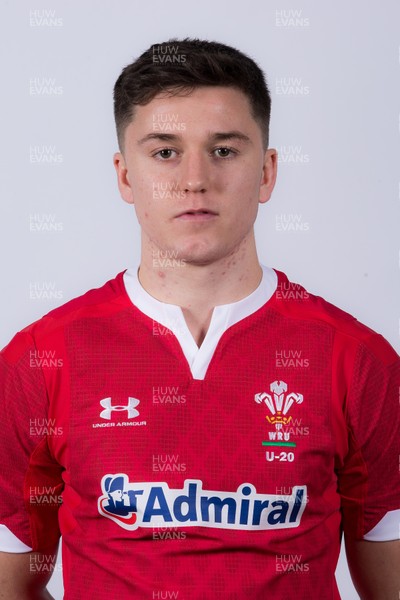 270120 - Wales U20 Squad Portraits - Josh Thomas