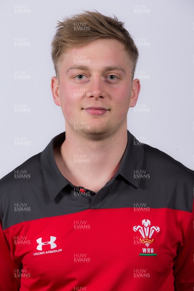 270120 - Wales U20 Squad Portraits - Owain Binding