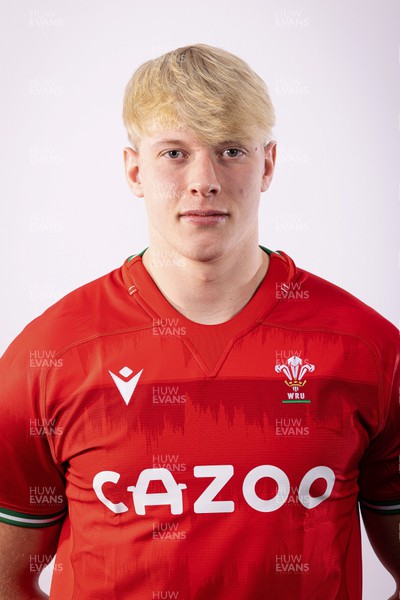 270123 - Wales U20 Squad Portraits - Tom Caple