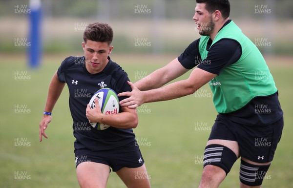 050618 - Wales U20 Training Session -  Dewi Cross, left and Rhys Davies during a training session ahead of their World Rugby U20 Championship match against Japan