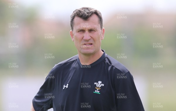270518 - Wales U20 Squad Training session - Geraint Lewis, coach, during a training session ahead of the opening match of the World Rugby U20 Championship