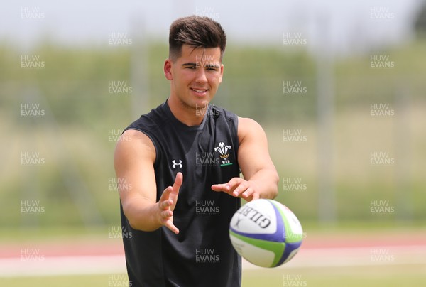 270518 - Wales U20 Squad Training session - Tiaan Thomas-Wheeler during a training session ahead of the opening match of the World Rugby U20 Championship