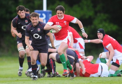 13.05.10 - Wales Under 20 v England Regional Acadamies XV  Wales Rhys Downes breaks 
