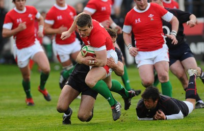 13.05.10 - Wales Under 20 v England Regional Acadamies XV  Wales' Scott Williams tries to get through 