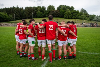 060625 - Wales U20 v England U20 - U20 World Championship Warm Up - Wales huddle