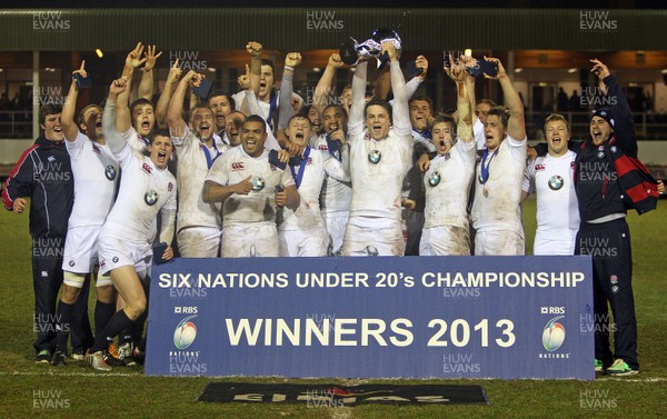 150313 Wales U20 v England U20 - Under 20s Six Nations - England celebrate victory 