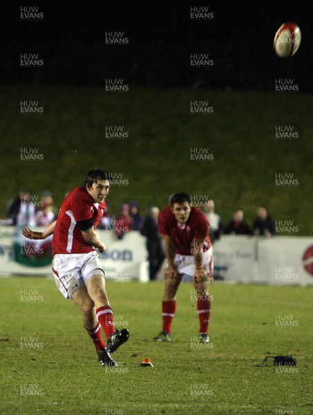 150313 Wales U20 v England U20 - Under 20s Six Nations - Sam Davies of Wales kicks another penalty 