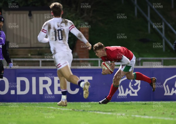 240223 - Wales U20 v England U20, U20 Six Nations 2023 - Oli Andrew  of Wales scores try
