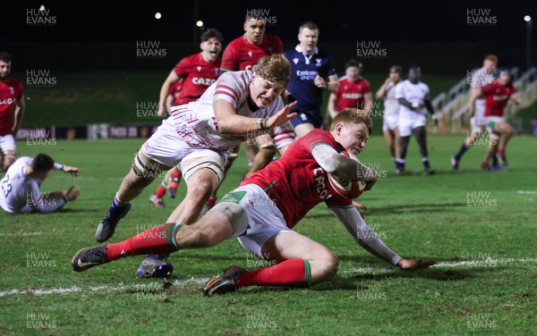 240223 - Wales U20 v England U20, U20 Six Nations 2023 - Oli Andrew of Wales races in to score his second try