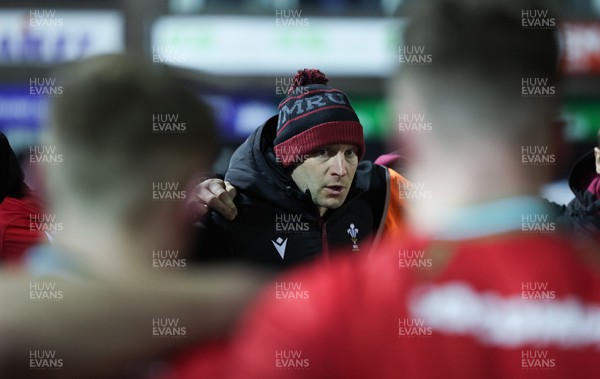 070324 - Wales U20 v France U20, U20 6 Nations - Wales U20 head coach Richard Whiffin speaks to his players at the end of the match