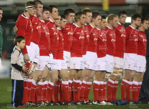 14.03.08 ..  Wales U20 v France U20, U20 Six Nations, Newport -  The Welsh U20 team line up for the anthems 