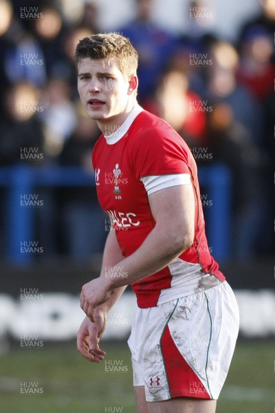 26.02.10 Wales U20's v France U20's - Under 20 Six Nations Championship - Wales' Scott Williams. 