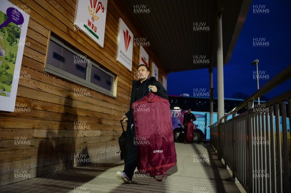 270216 - Wales Under 20 v France Under 20 - Under 20 Six Nations 2016 -Jason Strange arrives