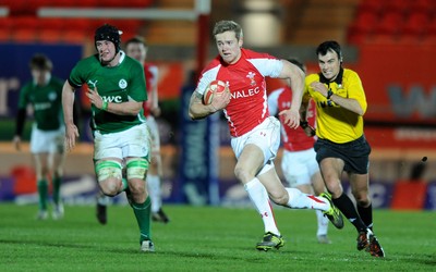 11.03.11 - Wales Under 20 v Ireland Under 20 - Under 20 Six Nations - Owen Williams of Wales runs in to score try. 