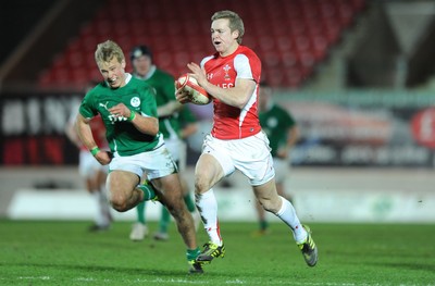 11.03.11 - Wales Under 20 v Ireland Under 20 - Under 20 Six Nations - Owen Williams of Wales runs in to score try. 